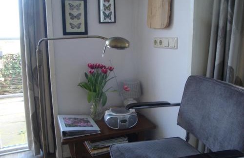 Oosterwolde Bed & Breakfast | Bed and breakfast De Zwanebloem