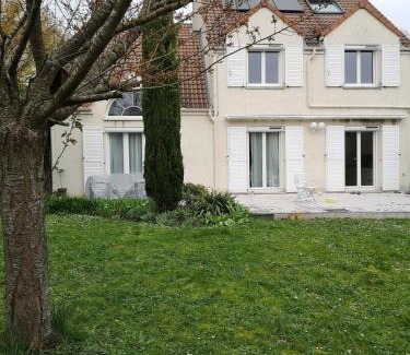 Vaureal House | Bed and breakfast jeux olympiques 2024
