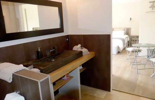Saint-Philippe-dAiguille House | Bed and breakfast Piqueroque: a haven of peace in the woods and vineyards