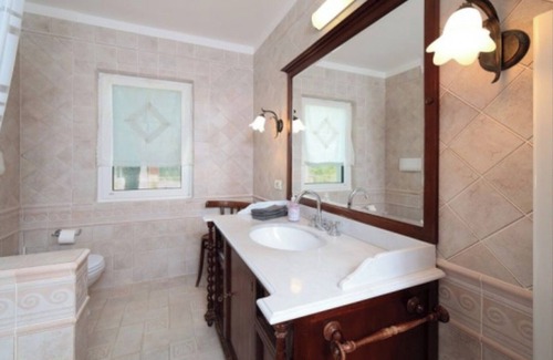 Palazzolo dello Stella Bed & Breakfast | Bed and Breakfast 'Suite Exclusive' with shared pool, Wi-Fi and air conditioning