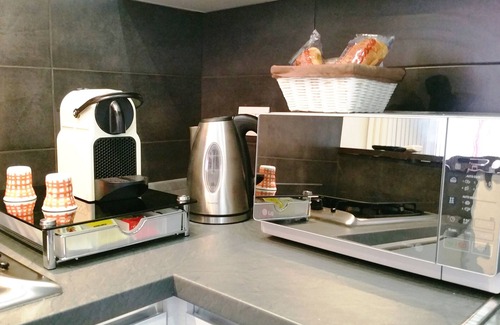 Affori Apartment | Bed & Coffee Milan-15minutes from Duomo!