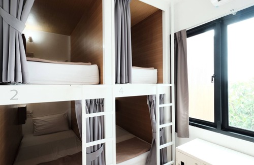 Lak Si Hotel | Bed in 6-bed Female Dorm Shared Bathroom With a Shared Social Area