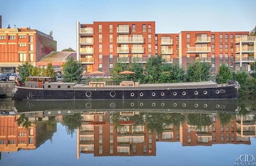 Belgian Westhoek Boat Rental | Bed in Boat