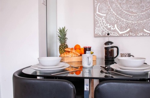 Kempston Apartment | Bedford Road Garden Apartment