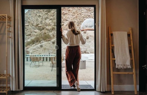 Yucca Valley House | Bedrock Bungalow By The Cohost Company