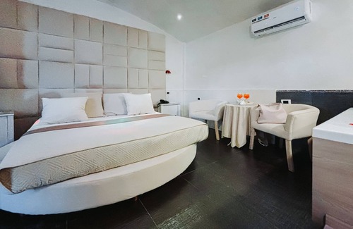 Marina di Varcaturo Hotel | Bee Queen Hotel