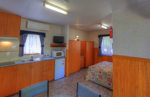 Beechworth House | Beechworth Lake Sambell Caravan Park