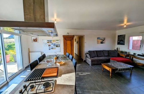 Pordic House | Behind the Pond - Comfortable single-story house