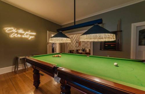 Riccarton Villa | Bel Air Mansion - Sleeps 15 Villa