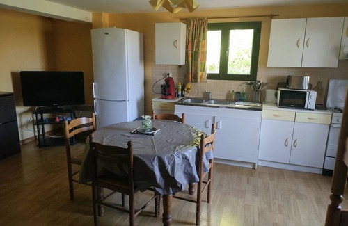 Serignac Villa | Bel Appartement de Vacances Avec Piscine