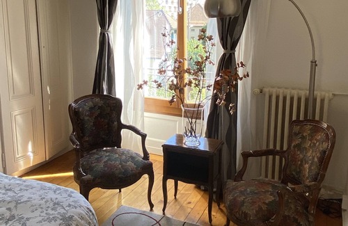 Les Eaux-Vives Apartment | Bel appartement vintage situé au centre de la ville