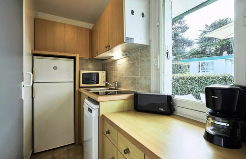 Colleville-sur-Mer Apartment | Belambra Clubs Résidence Colleville-sur-Mer - Omaha Beach - Essential Bungalow 2 Bedrooms 5 People Terrace View