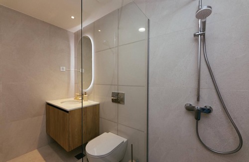 Savski Venac Apartment | Belgrade Waterfront - Designer One-Bedroom Apartment with Breakfast and Parking.