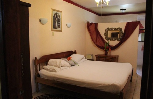 Armenia House | Belizean Jungle Ranch: The heart of Nature