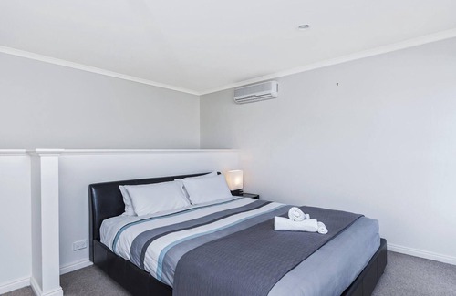 Port Fairy House | Bella On Victoria - with ocean views