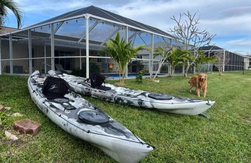 Pelican House | Bella's Paradise