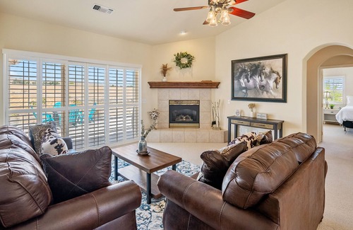 Paso Robles House | Bella Vino Estate with Fire Table!