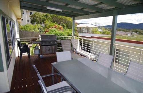 Crescent Head House | Bella Vista, 9 East Street