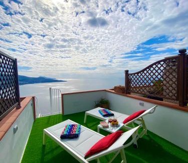 Monte Chiaro Apartment | Bella Vista House-Sorrento coast - free parking-solarium