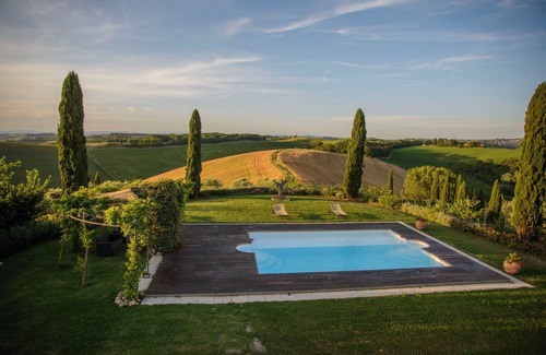 Buonconvento Apartment | Bellagatta. The understated elegance of a home among the Sienese hills.