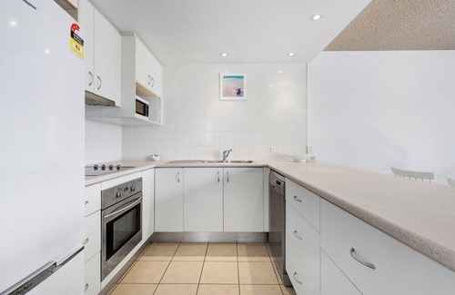 Mooloolaba Apartment | Bellardoo12- Mooloolaba Beach Views