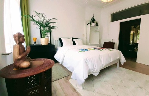 Dailly Apartment | Belle Époque Apartment close to EU, NATO & RTBF