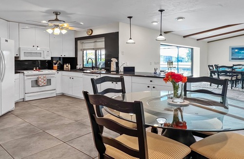 Fort Myers Villa | Belle Paradise, heated Pool boating, Oasis of calm