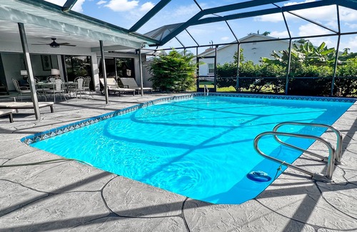 Fort Myers Villa | Belle Paradise, heated Pool boating, Oasis of calm