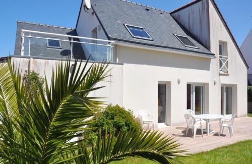 Tregastel Villa | Belle villa 3 étoiles avec terrasse ensoleillée et protégée à TREGASTEL - Ref 63