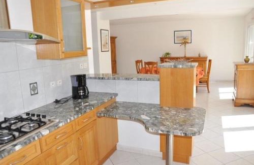 Tregastel Villa | Belle villa 3 étoiles avec terrasse ensoleillée et protégée à TREGASTEL - Ref 63