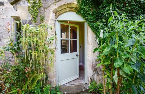 Inchbrook House | Bellhouse