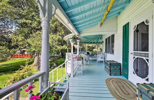Town of Bellmont House | 'Bellows Place': Great for Family & Group Getaways