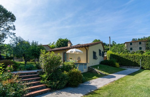 Dicomano Cottage | Belvilla by OYO Casa Lisa
