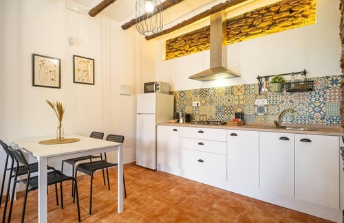 Adra Cottage | Belvilla by OYO La Suerte Dalia