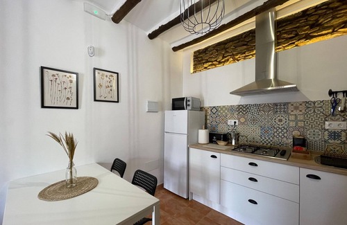 Adra Cottage | Belvilla by OYO La Suerte Dalia