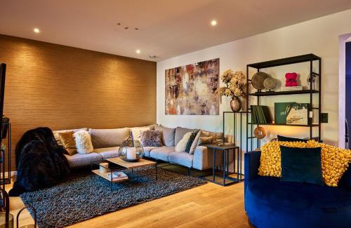 Waterloo House | BeMe