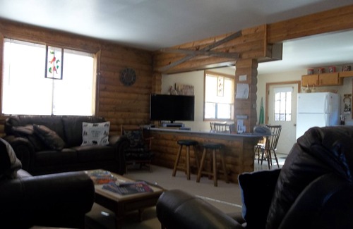 Poncha Springs Cabin | Bender's Log Cabin 'Your Home Away from Home'nSTR25-087