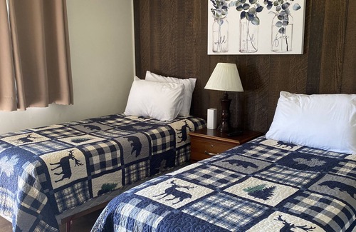 Force Hotel | Bennetts Valley Elk Country Inn