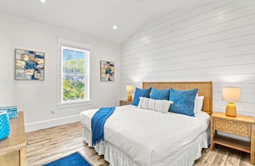 Bradenton Beach House | Bennys Bungalow - 2213