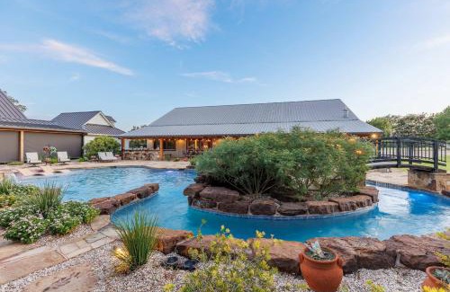 Burnet House | Bent Oak Highland Ranch and Concierge Services