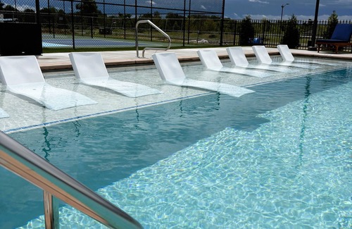 Bentonville Apartment | Bentonville Fall Retreat Festivals, Trails & Resort Comfort