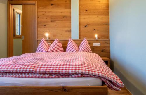 Ernen Cabin | Berghotel Chäserstatt