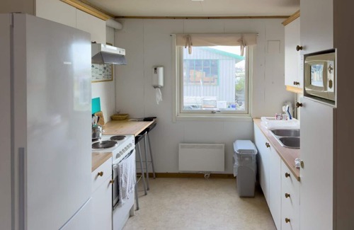 Berlevag Hotel | Berlevåg Motell & Camping AS