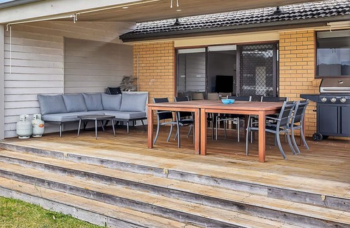 Bermagui House | Bermagui River View - Unit 1,1 Lindo Street 3 bdrm Villa
