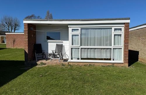 Great Yarmouth Ski Chalet | Bermuda Holiday Park Chalet Close To Beach
