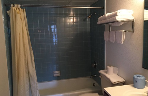 Downtown Myrtle Beach Hotel | Bermuda Sands on the Boardwalk