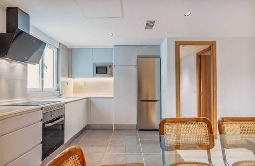 Nueva Espana Apartment | Bernabeu Place III apartment in Madrid