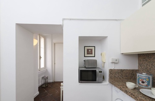 Rione XIV Borgo Apartment | Bernini al Borgo - St Peter Vatican