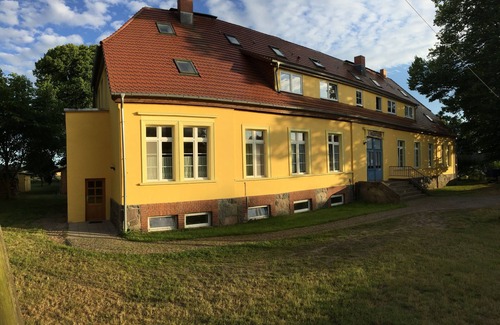 Altenkirchen Condo | Bernsteinwohnung Gutshaus Reidervitz