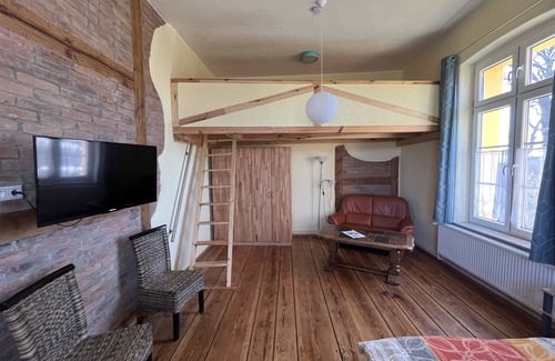 Altenkirchen Condo | Bernsteinwohnung Gutshaus Reidervitz